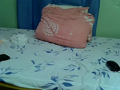 sexxybutty24 webcam