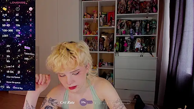 School_Love live cam on StripChat