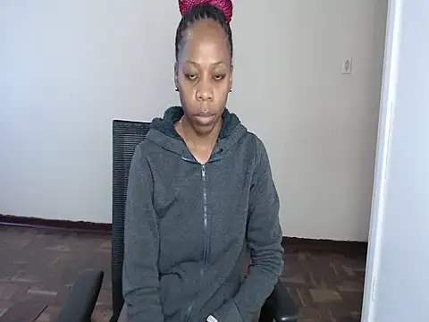 QUEENMANDYY live sex cam