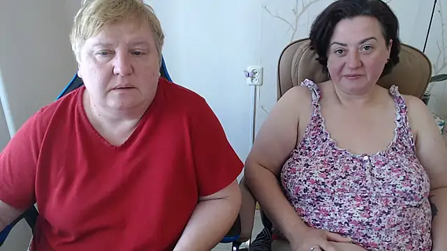 Lindy-Jeanie webcam