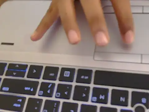 strip_nia webcam