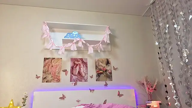 Milly_Lane webcam