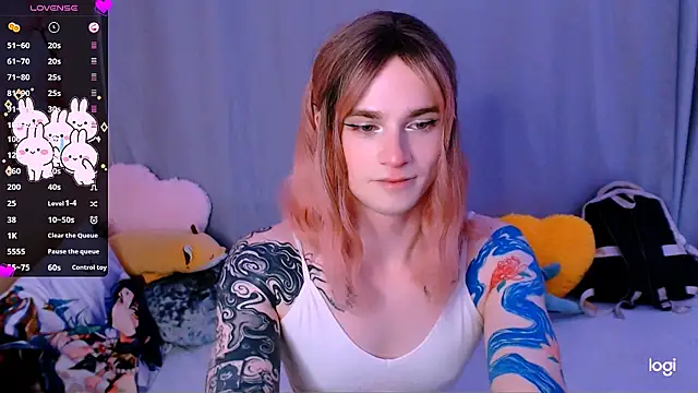 Alice_Hells's room