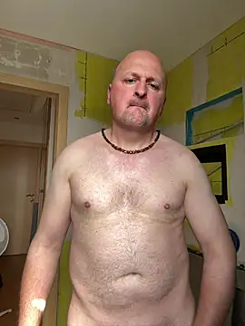 attila120 (Ask my age) - Full naked show my hole