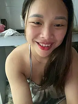 Emxinhka1 live cam on StripChat