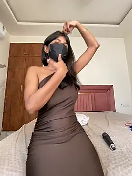 alina_kour (F young) - Public fingering 🥵😉