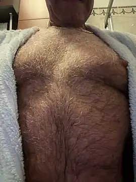 henrybull007 (M grandpa) - any flash