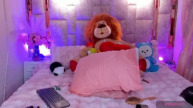Sexy-Rous's room