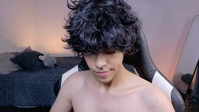 Alan26_ live cam on StripChat