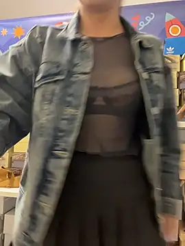 Holly_Play