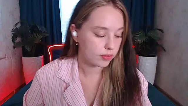 PureLedy live cam on StripChat