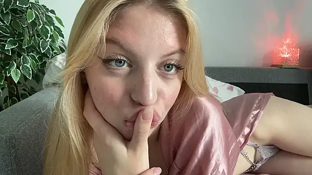 Fanny_Fresh webcam