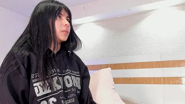 Violettaa_Stone webcam