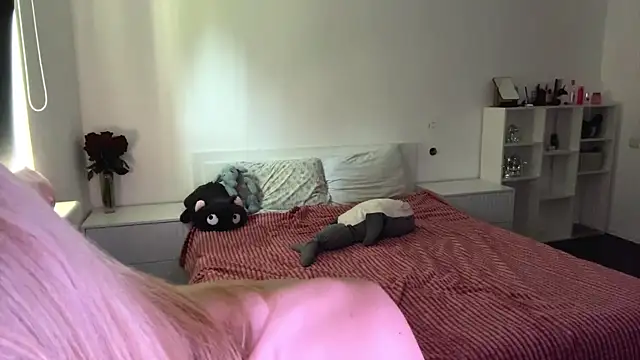 neweva_ live webcam show