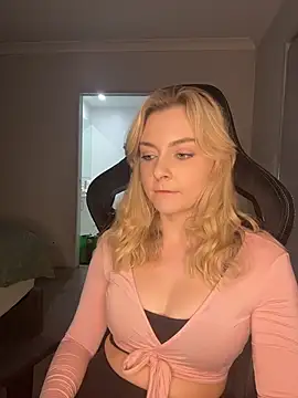 Lotttiee live webcam show