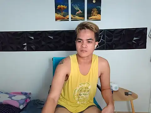 yourmikexxx (Ask my age) - LETS PLAY AND CUM