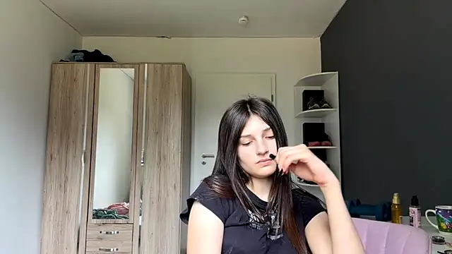 SpanishRooter webcam
