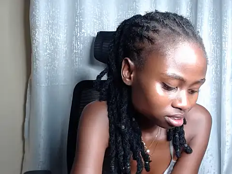 pureelegance_petite webcam