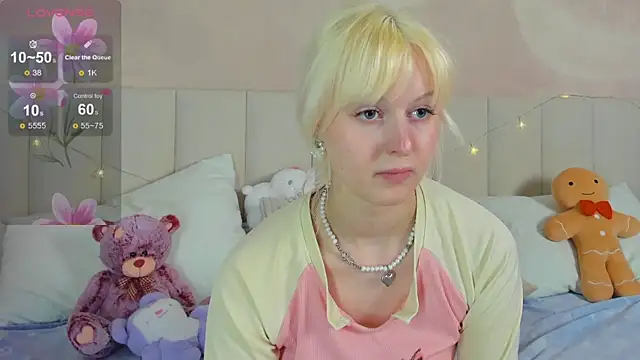 AdeleSilvy webcam