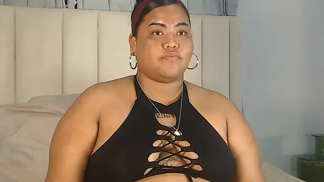 AlishaMonroe_ webcam