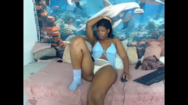 AfricanBarbiee69 webcam