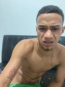 friends_lust_latin webcam