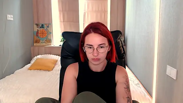 FlameVixen live cam on StripChat
