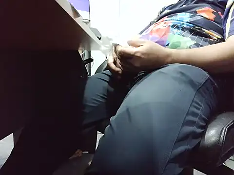m3ed74@xh live cam on StripChat