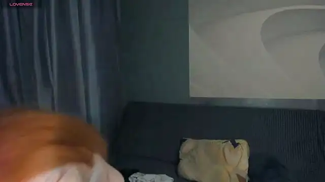 TarynPalek live webcam show