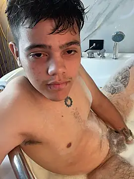samael_betancurt7 (M twink) - show big cum + eat