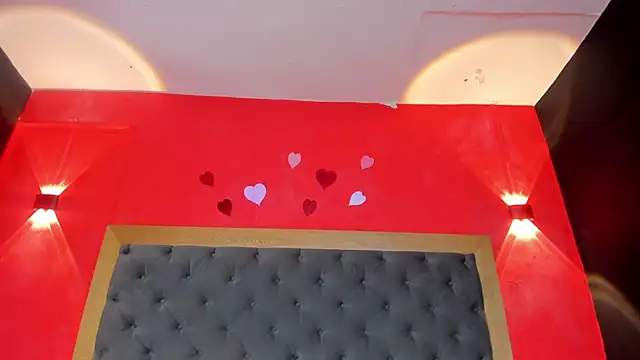 YayaHilton webcam