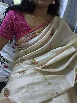 cuteteluguammmaie (F milf) - Oil with boobs
