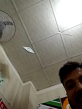 sexeyboy332 (M young) - New phone