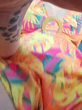 MILFBARBY webcam