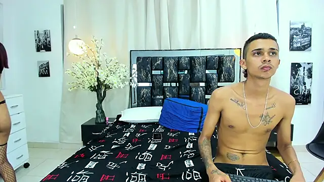 Lala_and_Deivy webcam