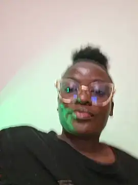 bustytemptress1