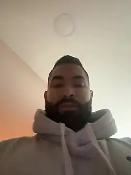Max-prada webcam