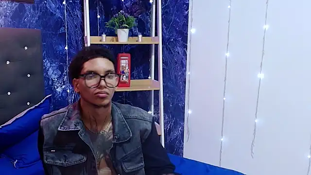 kai_storm77 webcam