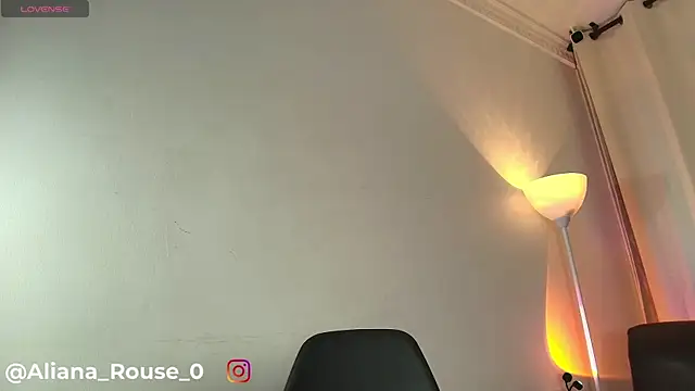 Aliana_Rouse webcam