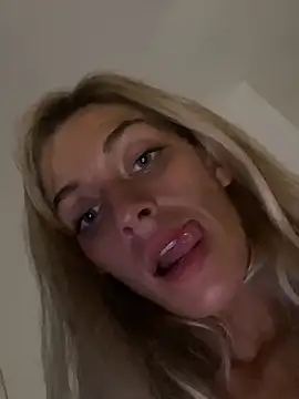 Bellalolahot live sex cam
