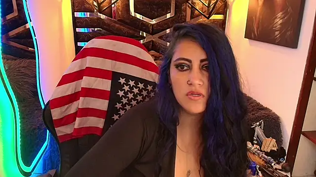scarleth_blue webcam