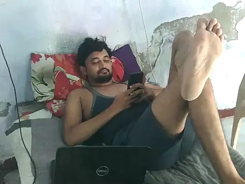 ROCOGUJUBULL live cam