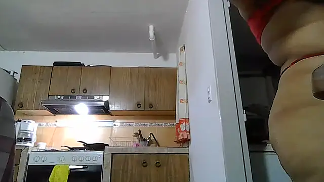 veronica_missbigg - Veronica_missbigg's free webcam - UK Sex Cams