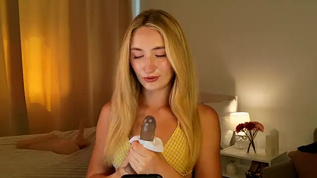 bella__rose webcam