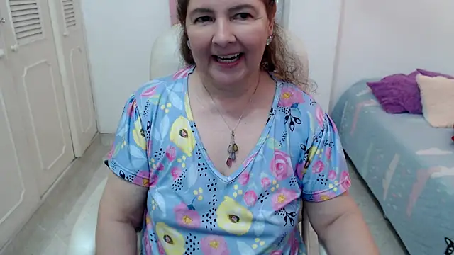leonela_69 - Leonela_69's free webcam - UK Sex Cams