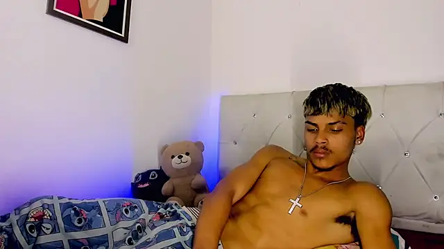 Angel_foxc13 webcam