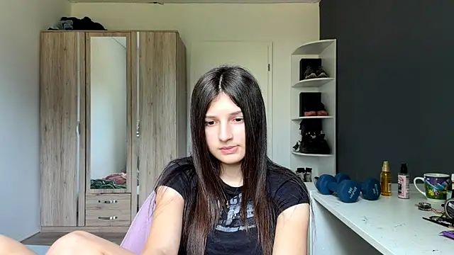 SpanishRooter live webcam show