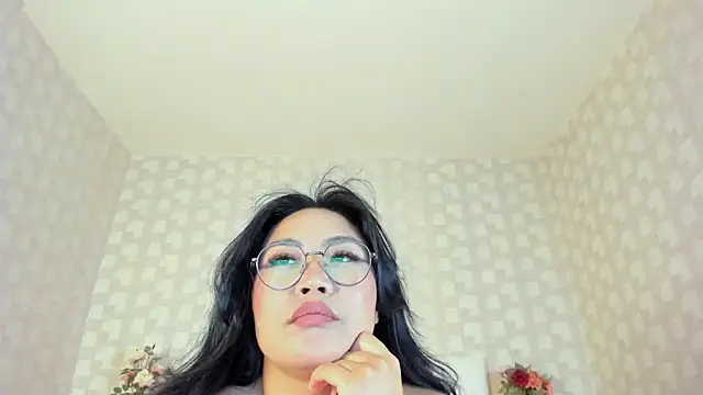 NatsumiHun live webcam show