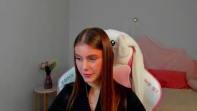 EricaFoxes webcam