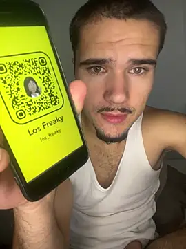 los_freaky Live Webcam on Stripchat